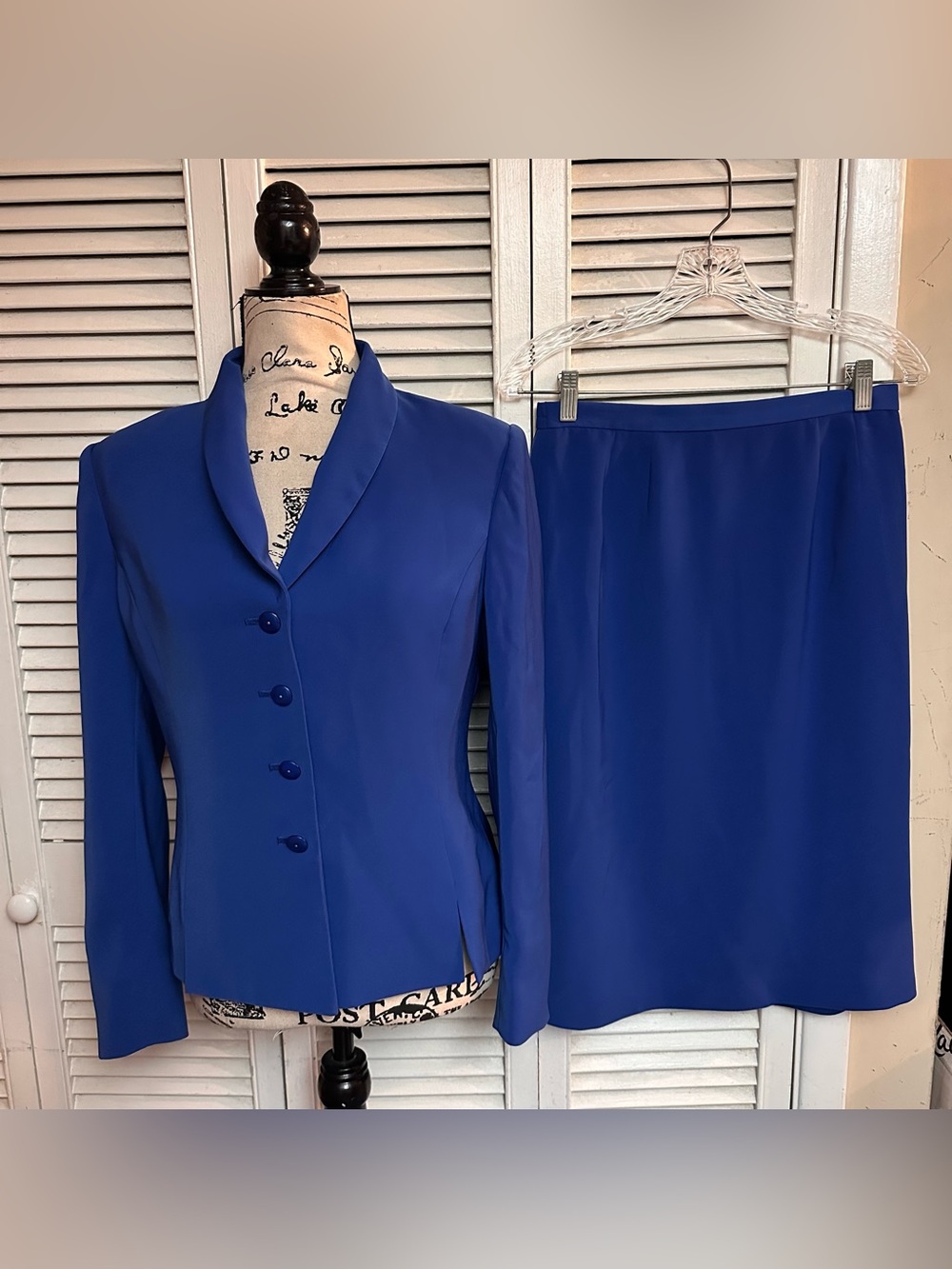 Kasper Skirt Suit Size 6